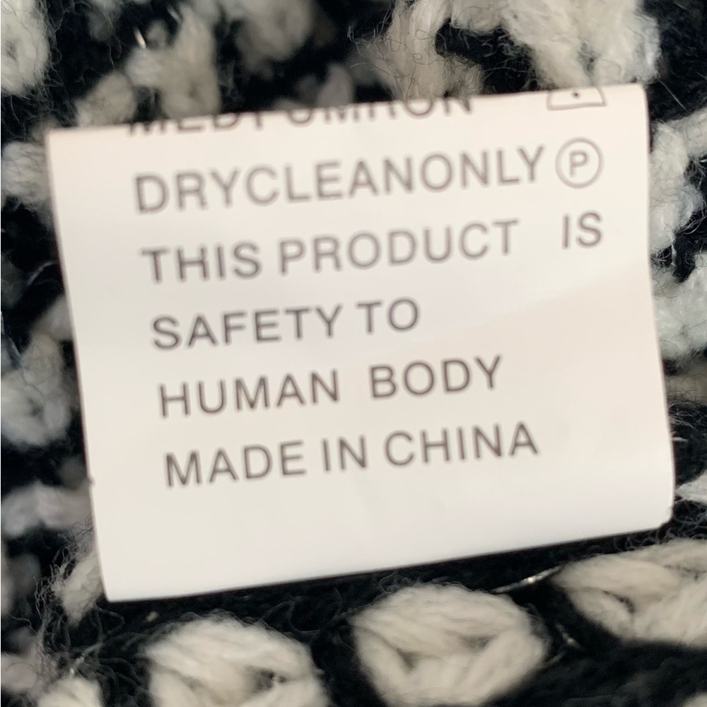 Diva Designs Sweater - Picture 6 of 6